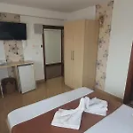 Guest house Pensiunea Casa Beatrice
