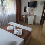 Pensiunea Casa Beatrice Guest house 2 Mai