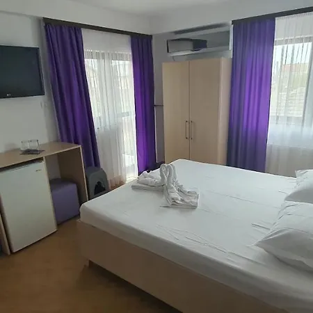 Pensiunea Casa Beatrice بيت ضيافة دووا مايْ