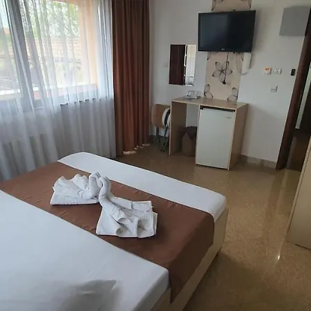 Pensiunea Casa Beatrice بيت ضيافة دووا مايْ