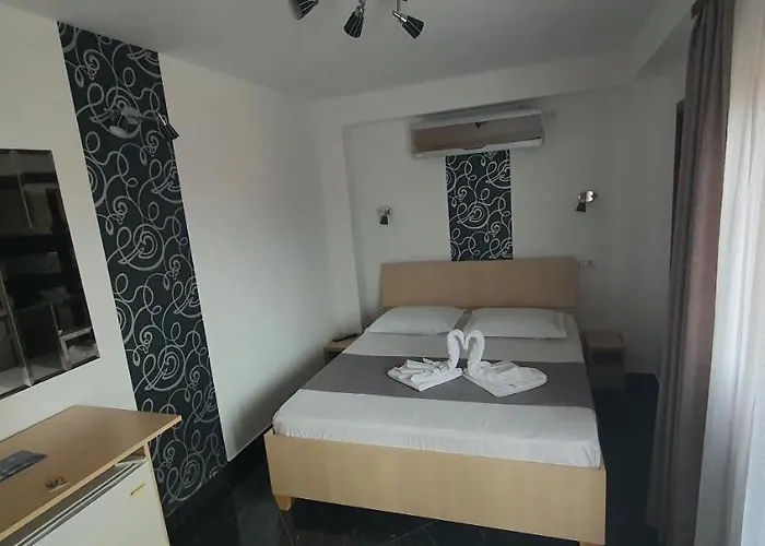 Pensiunea Casa Beatrice Πανσιόν Două Mai