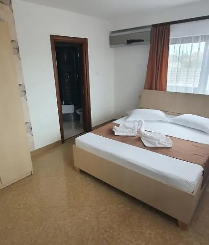 Πανσιόν Pensiunea Casa Beatrice Două Mai